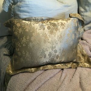 Bella Notte gold satin pillow